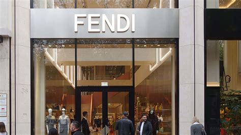 fendi lavora con noi stage|fendi internships.